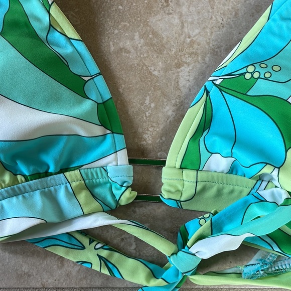 Funky Retro Bikini - Picture 5 of 5